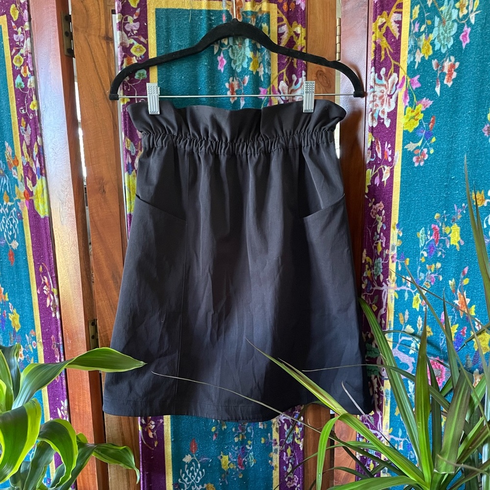 Lululemon Skirt - Size 4